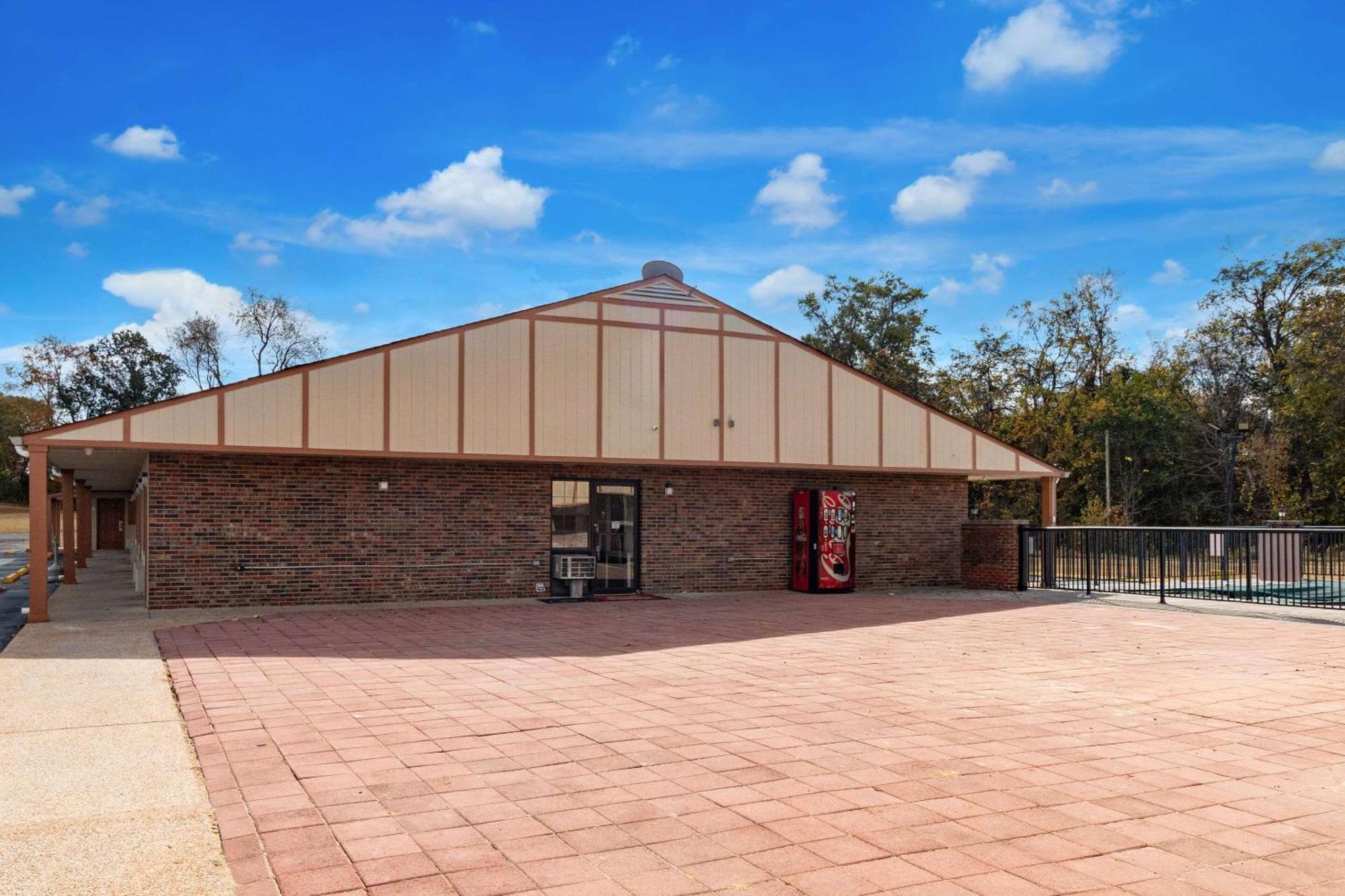 Econo Lodge Cornersville Dış mekan fotoğraf
