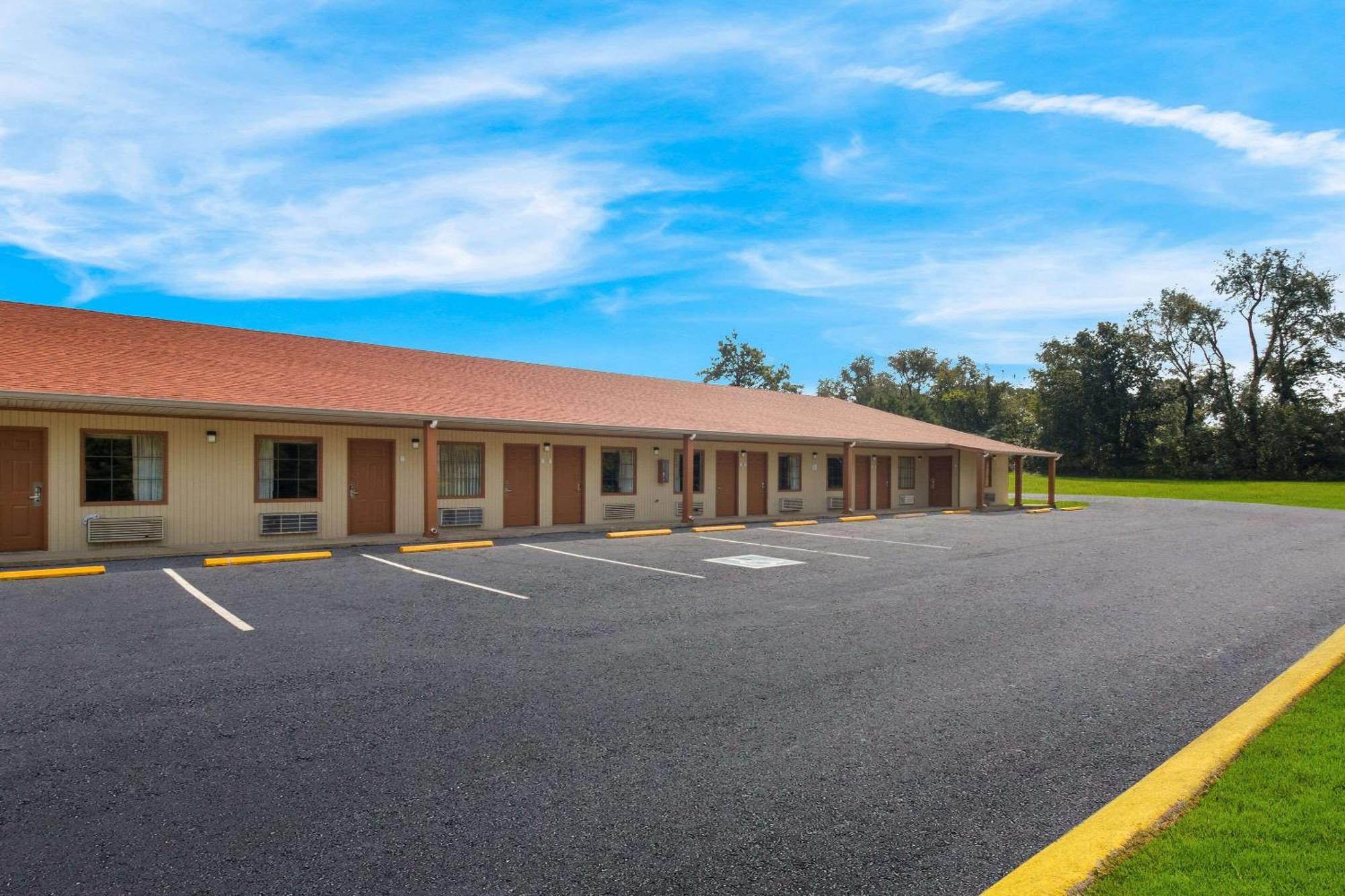Econo Lodge Cornersville Dış mekan fotoğraf