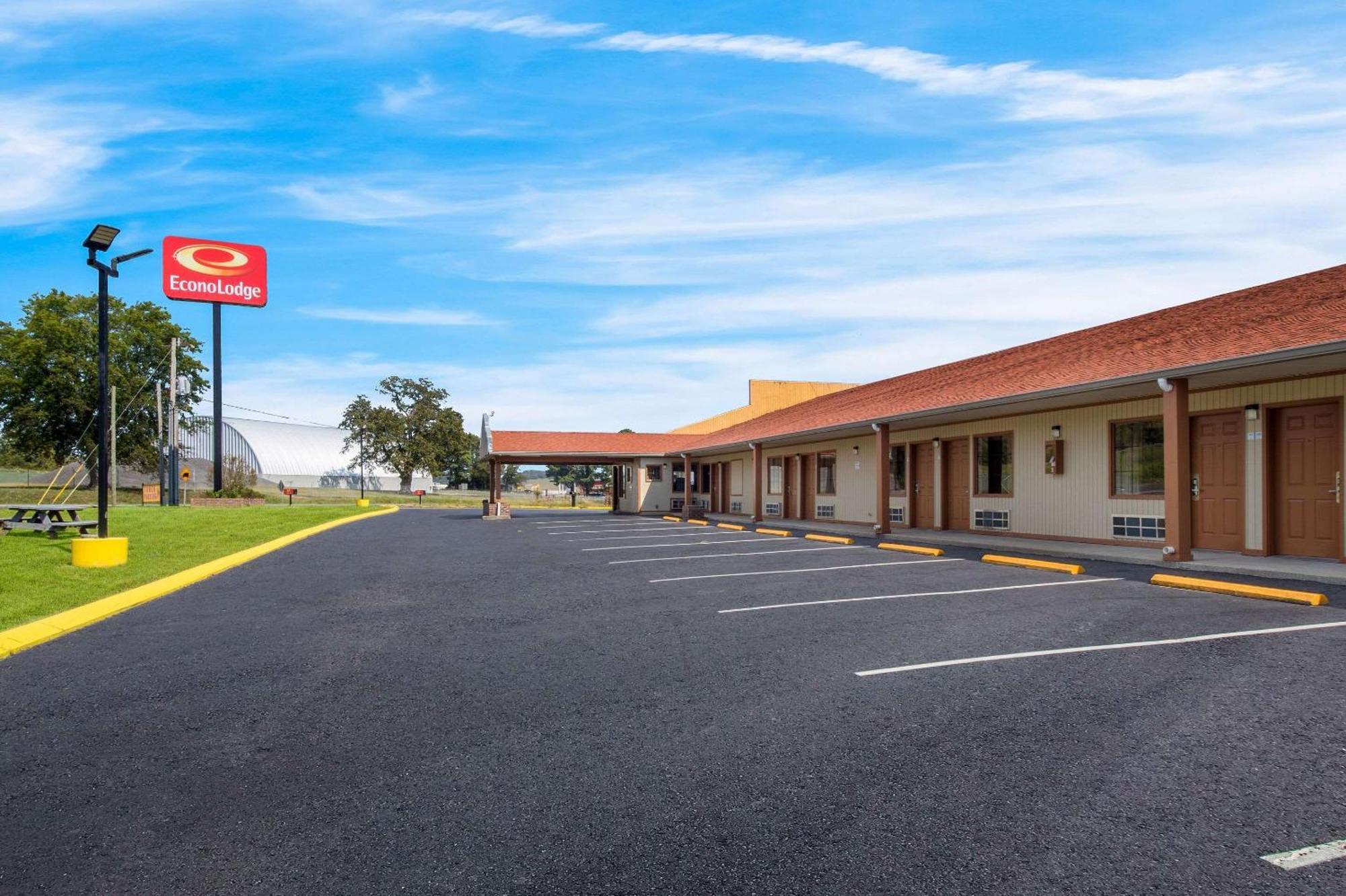 Econo Lodge Cornersville Dış mekan fotoğraf